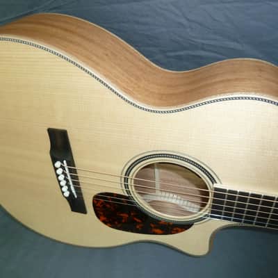 Larrivee OMV-40E Mahogany 2023 - Natural image 6