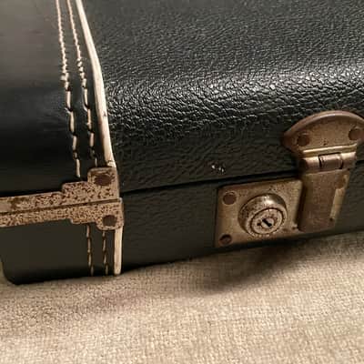 Vintage 1970’s Fender USA Mustang Guitar Case Black Exterior w Maroon Interior Fits Tele Strat image 11