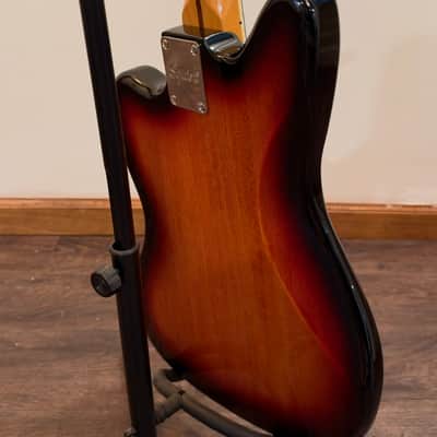 Squier Classic Vibe '70s Jaguar 2024 - 3-Tone Sunburst image 5