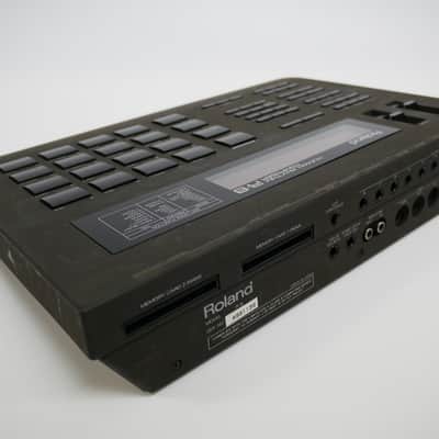 Roland R-8 Red Display MOD image 3