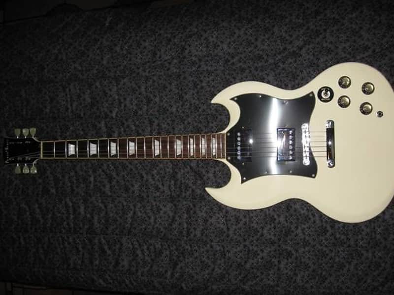 White MIJ Photogenic SG with Gibson deluxe tuners and open book
