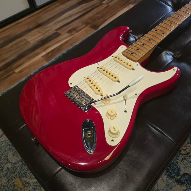 1992 Fernandes LE-1 Special Edition '57 Strat Copy - Red - Japan