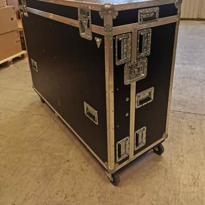 Avid Venue S6L-32D-192 with Stage 64 (96k ex VAT) image 8
