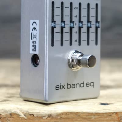 MXR M109S Six Band EQ Noise-Reduction Circuitry Six Band Equalizer Effect Pedal image 3