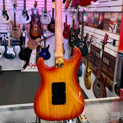 Fender American Custom Stratocaster NOS, Ebony Fingerboard, Sienna Sunburst 2026 image 17