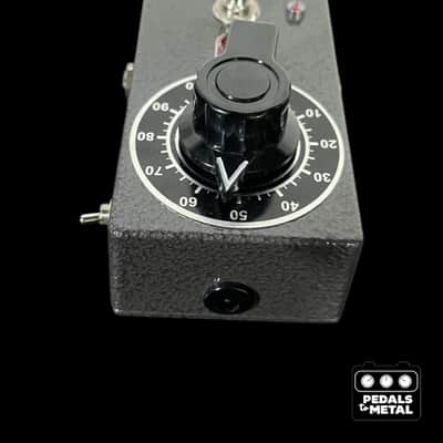R2R Electric Pre-Amp -x17966 image 4