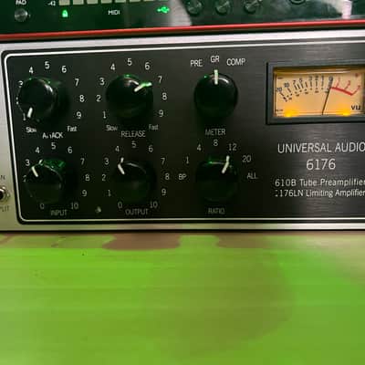 Universal Audio 6176 Channel Strip 2003 - Present - Silver image 2