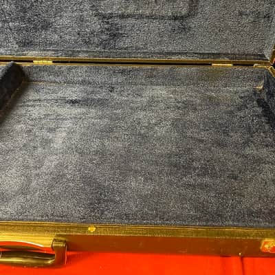 MIJ bass hard case with blue lining 70s image 5