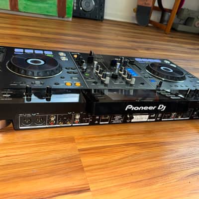Pioneer XDJ-RX Digital DJ System 2010s - Black image 2