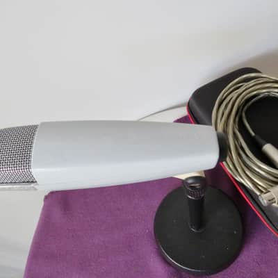 Sennheiser MD 421-U Cardioid Dynamic Microphone Bild 5