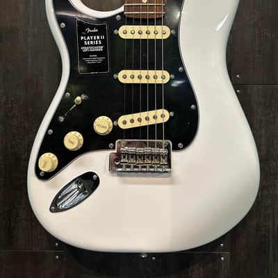 BRAND NEW 2025 Fender Player II Stratocaster Left-Handed Polar White image 2