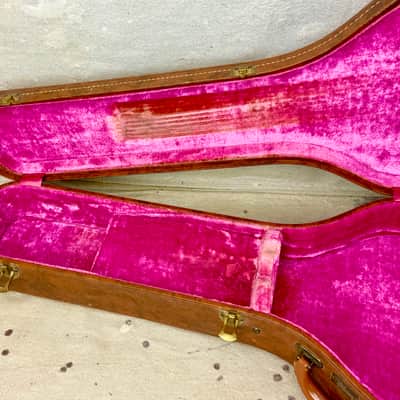 1958-1959 Gibson Logo Brown-Pink Guitar Case ES-335, 345, 355 Vintage 1950's image 10