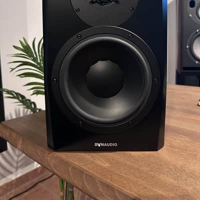 Dynaudio LYD 8 Active Nearfield Studio Monitor (Pair) - Black image 2