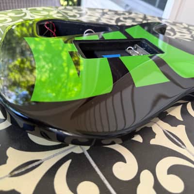 Hamer Californian Body - Black And Green Graphic image 4