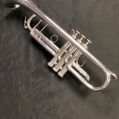 King SB12 System Blue Marching Trumpet Silver-Plated image 2