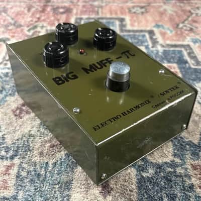 1990s Electro-Harmonix Sovtek Big Muff Pi Vintage Bubble Font Green Russian Fuzz Guitar Effect Pedal! image 3