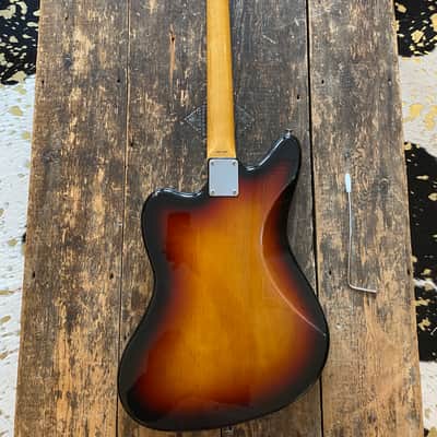 Fender Japan Very Clean 1993 Jaguar '66 Reissue MIJ N-Serial Grunge Era Three Tone Sunburst image 19