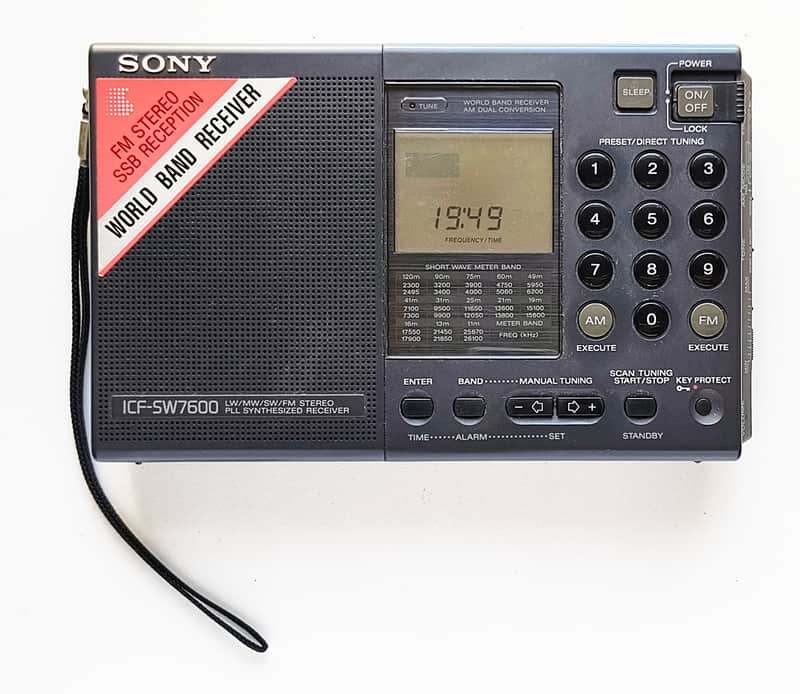 Vintage Sony ICF-SW7600 Multiband Radio image 1