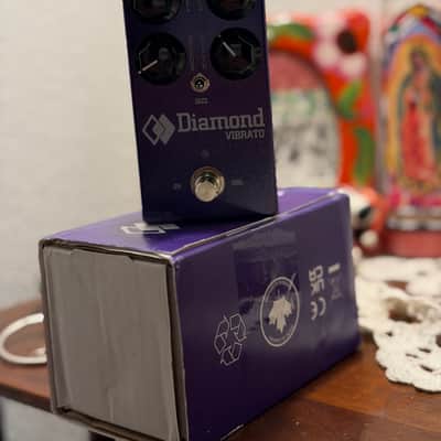 Immagine Diamond Vibrato V2 2024 - Present - Purple - 2