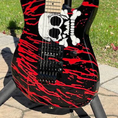 Charvel Warren DeMartini 2023 - Blood & Skull image 4