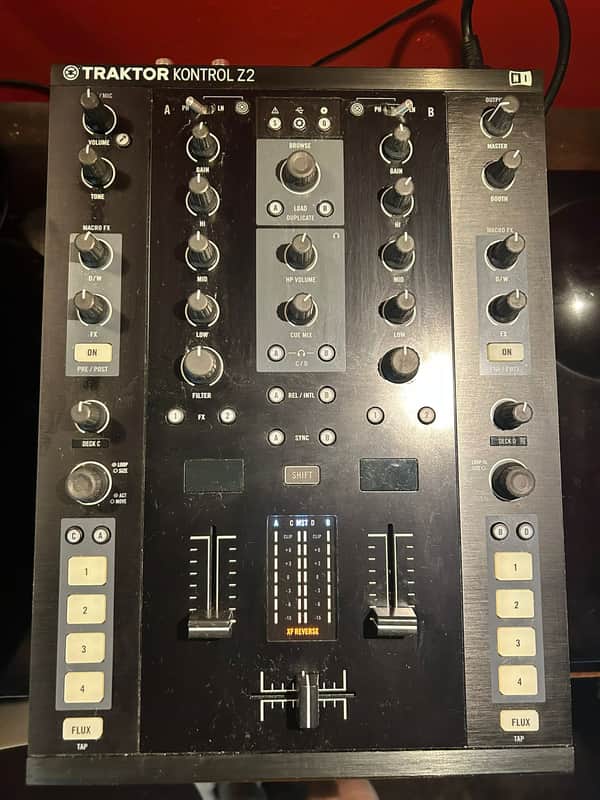 Native Instruments Traktor Kontrol Z2 image 1