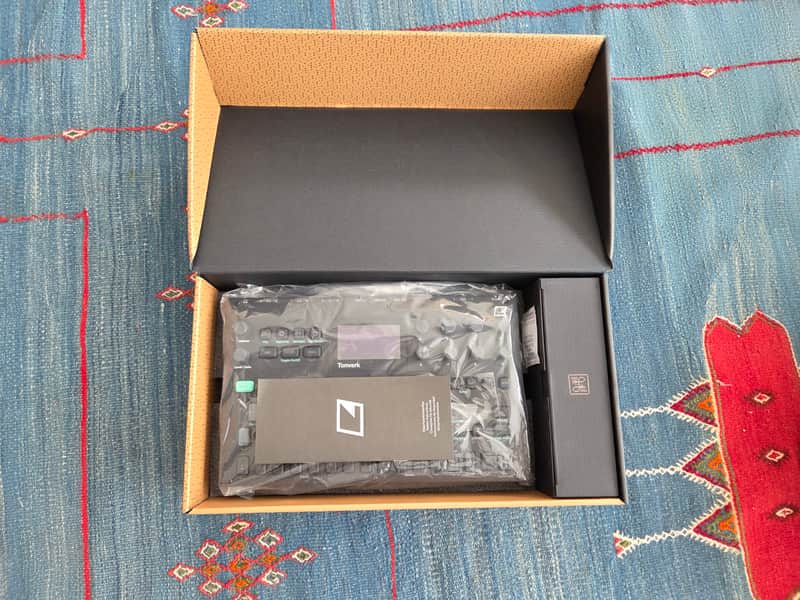 Elektron Tonverk 8-Voice Sampler 2025 - Present - Black image 1
