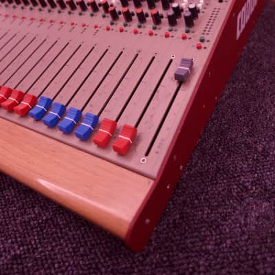 Cadac Live1 16-4-2 compact mixer image 3