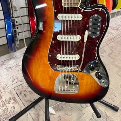 Squier Classic Vibe Bass VI - 3-Color Sunburst image 4