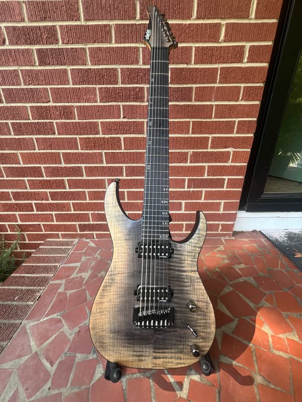 Schecter Banshee Mach-7