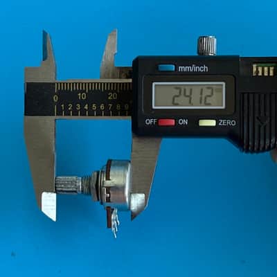 DEAN BASSOLA 10 Bass Amplifier Replacement Part: Potentiometer B10K Pot image 6