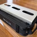 Mono PFX-PB-LT-SLV Pedalboard Lite 2017 - Present - Silver With Tick 2.0 Case