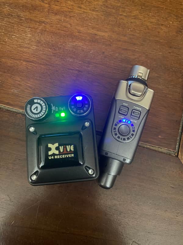 Xvive U4 Wireless In-Ear Monitor System 2019 - 2020 - Black image 1
