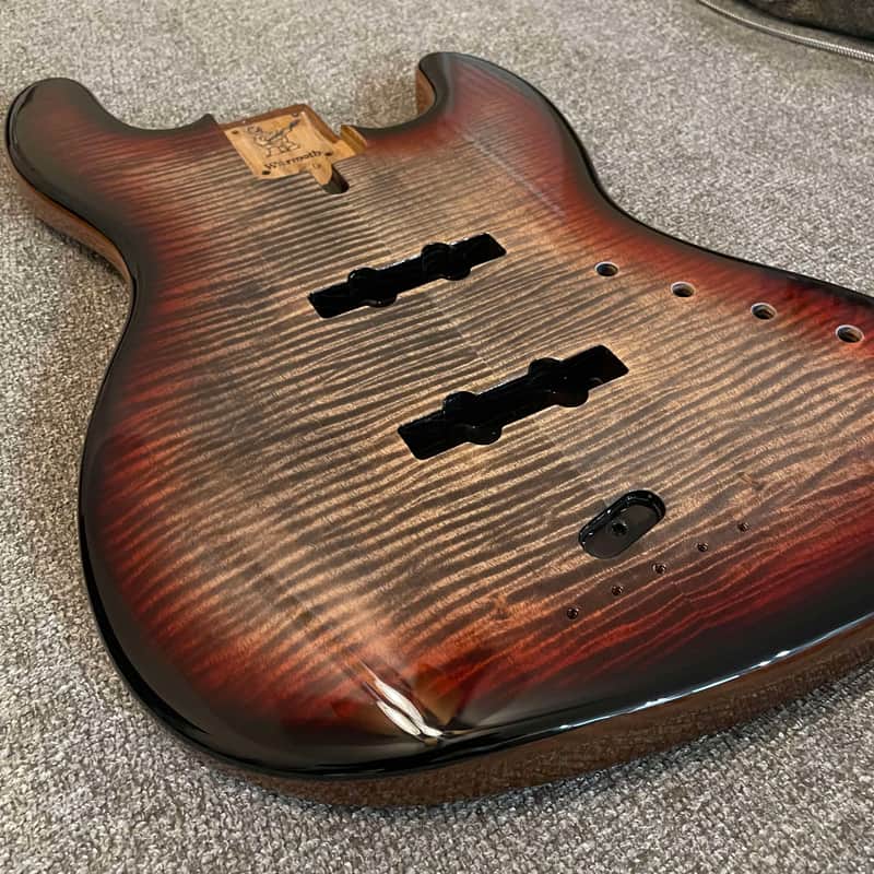 Warmoth Jazz Bass Body - Flame Maple - Roasted Ash - Black Cherry