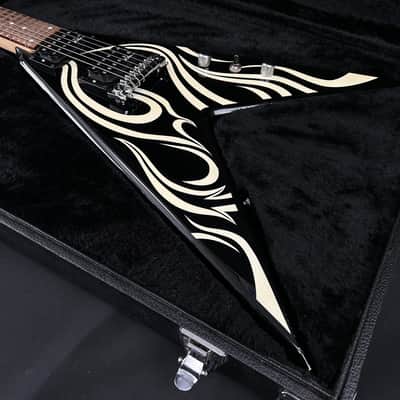 B.C. Rich KKV Kerry King V - Tribal Art w/ Fitted Case image 17