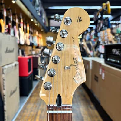Fender Player Stratocaster Electric Guitar 2021 3-Color Sunburst w/Gator Hard Case image 7