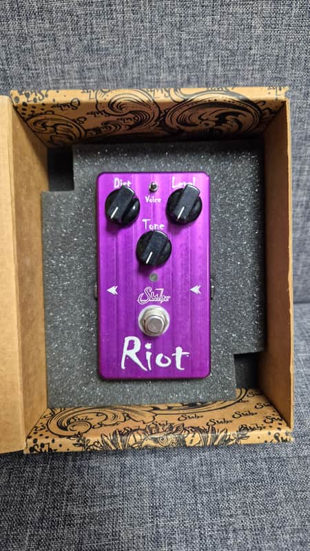 Suhr Riot