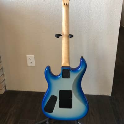 Kramer  American Baretta 1988 RARE factory finish Blue sunburst image 3