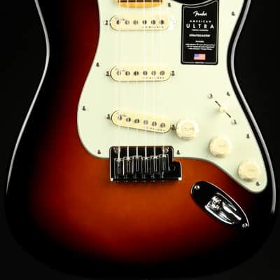 Fender American Ultra Stratocaster, Maple - Ultraburst/NOS image 2