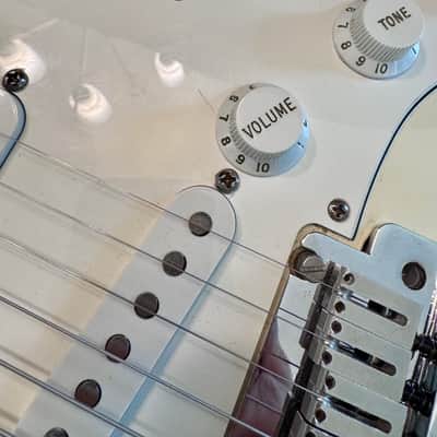 Fender American Standard Stratocaster with Rosewood Fretboard 1999 - Olympic White image 4