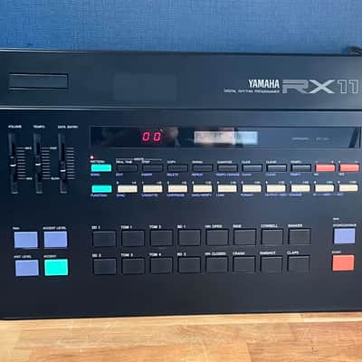 [Excellent] Yamaha RX11 Digital Rhythm Programmer - Black