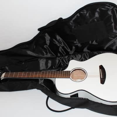 Breedlove Pursuit Concert CE Acoustic Electric Guitar White w/ Gigbag image 9
