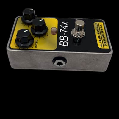 Mr. Black BB-74x Distortion 2010s - Black/Gold X8199 image 4