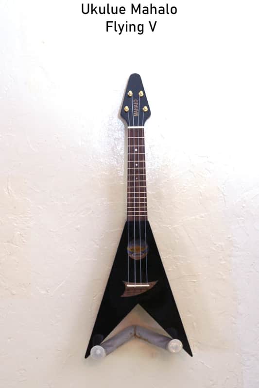 Mahalo Ukulele Flying V Black image 1