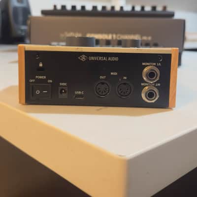 Universal Audio Volt 176 USB-C Audio Interface 2021 - Present - Tan / Gray image 3