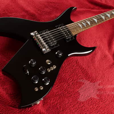 B.C. Rich B.C. Rich Bich USA Handcrafted Standard with Kahler Quad - Black image 3