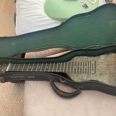 Oahu Guitar with amp 1928-32 - Black MOTS image 11