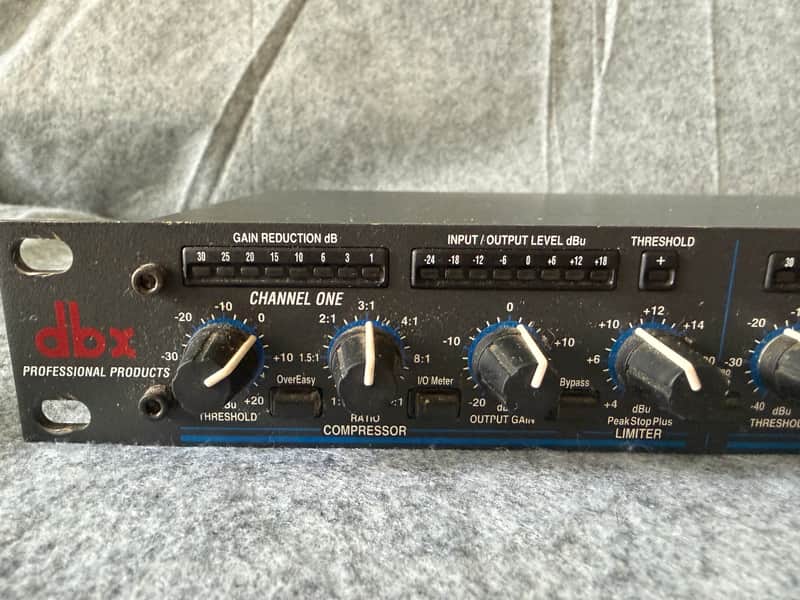 dbx 1046 Quad Compressor/Limiter 2010s - Black image 1