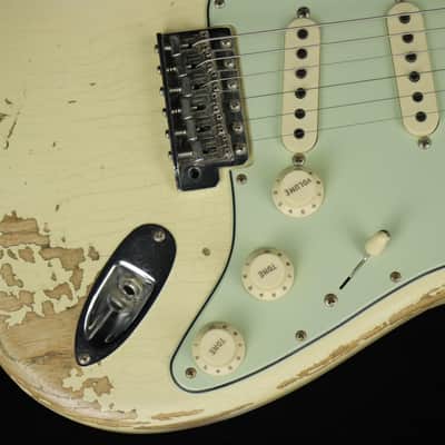 Fender Custom 1963 Stratocaster Super Heavy Relic Limited - AVW (#692) image 4