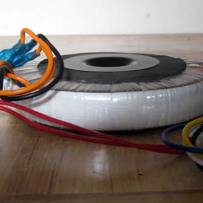 2 Rocktron Velocity 300 Power Transformers 300w image 3