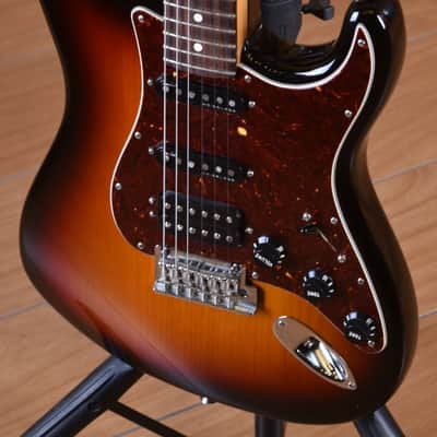 Fender Stratocaster American Professional II 3 Tone Sunburst - Upgrade: Meccaniche autobloccanti, Pickup Noiseless - image 10